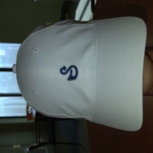 SWAN Golf Embroidered Swan Logo Leather Strap-on Cap Hat